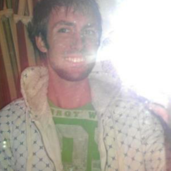 Meet your Posher, Josh - Picture 7 of 8